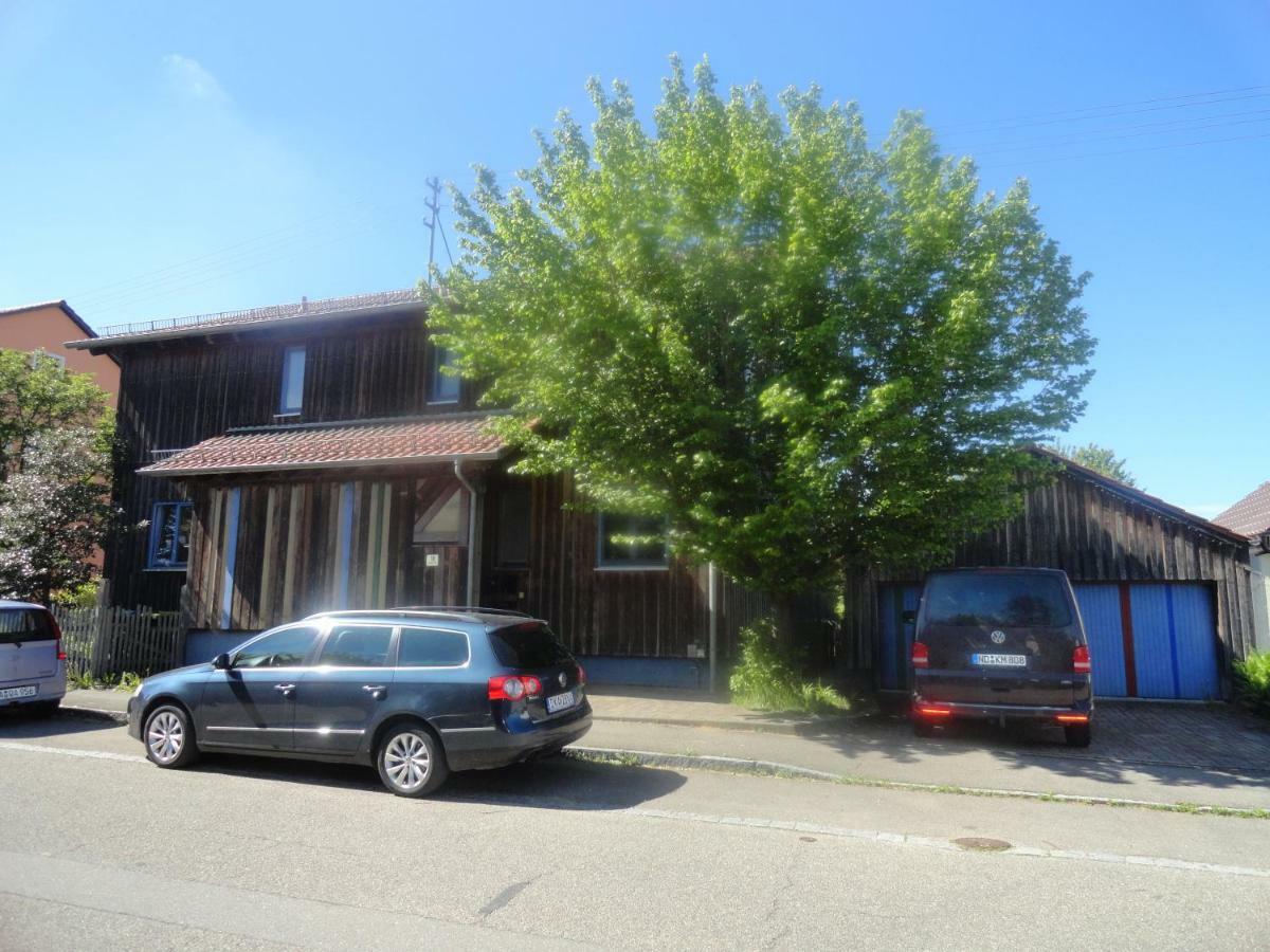 Burgheim Holzhaus Mit Gruener Aussicht Zum Erholenヴィラ エクステリア 写真