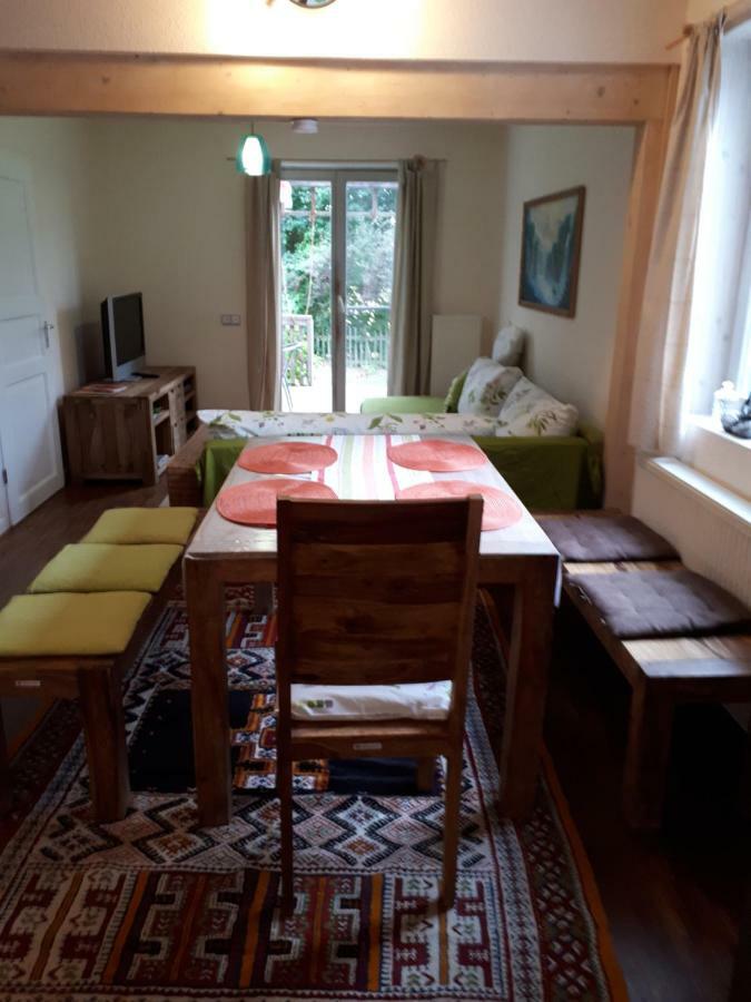 Burgheim Holzhaus Mit Gruener Aussicht Zum Erholenヴィラ エクステリア 写真